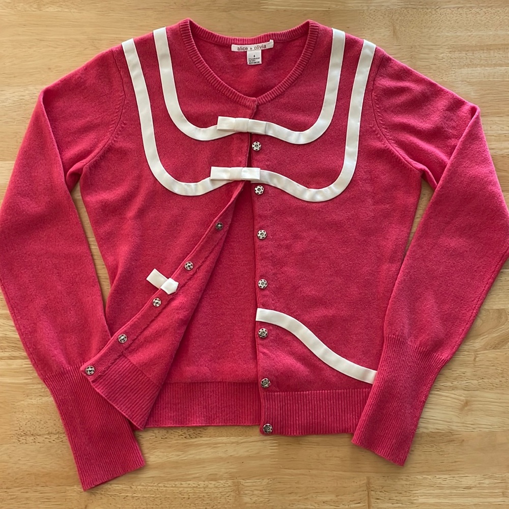 Alice + Olivia 100% cashmere snap pink cardigan sweater